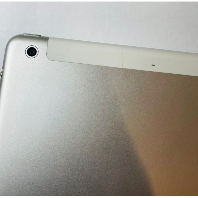 Apple iPad Air 16GB Wifi Cellular - Minor Broken Screen